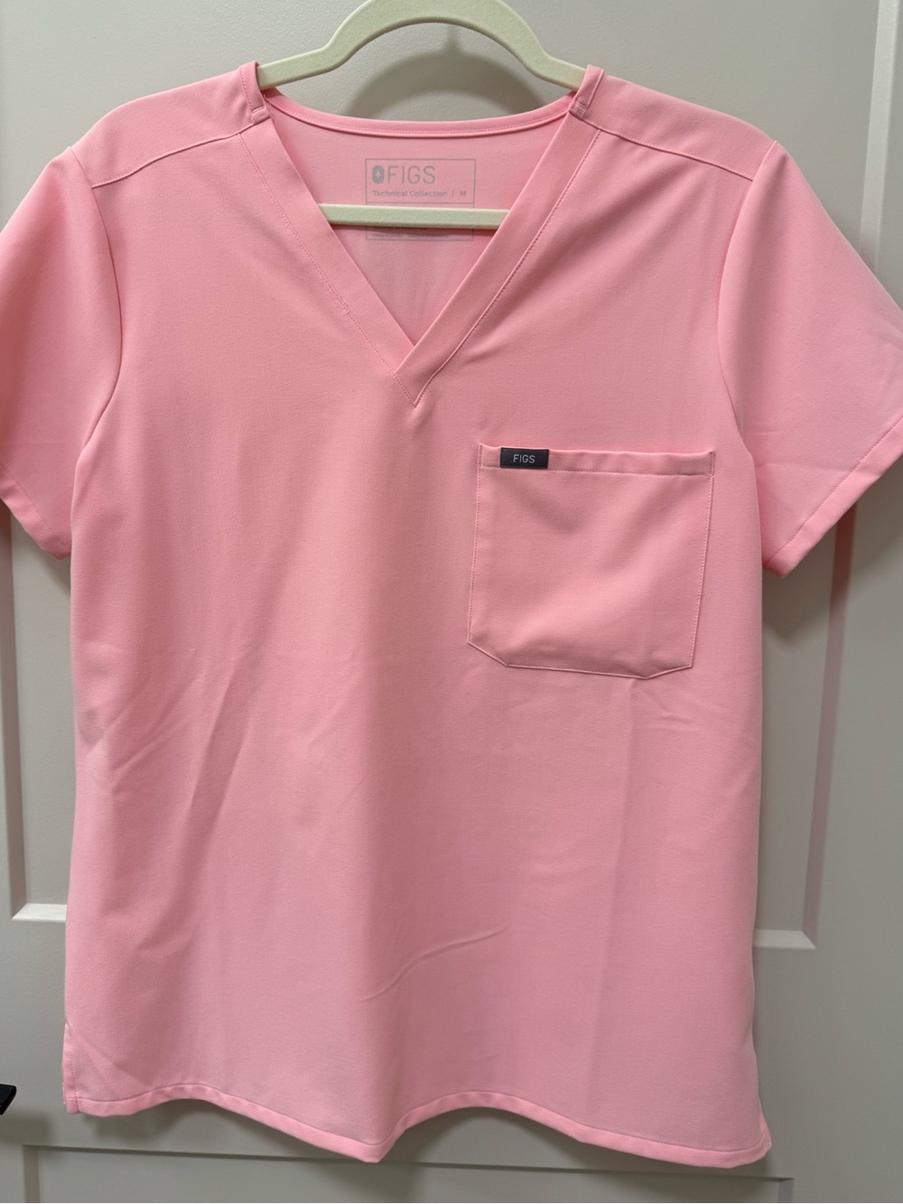 Figs scrubs FIGHT CLUB PINK scrub top! Size medium